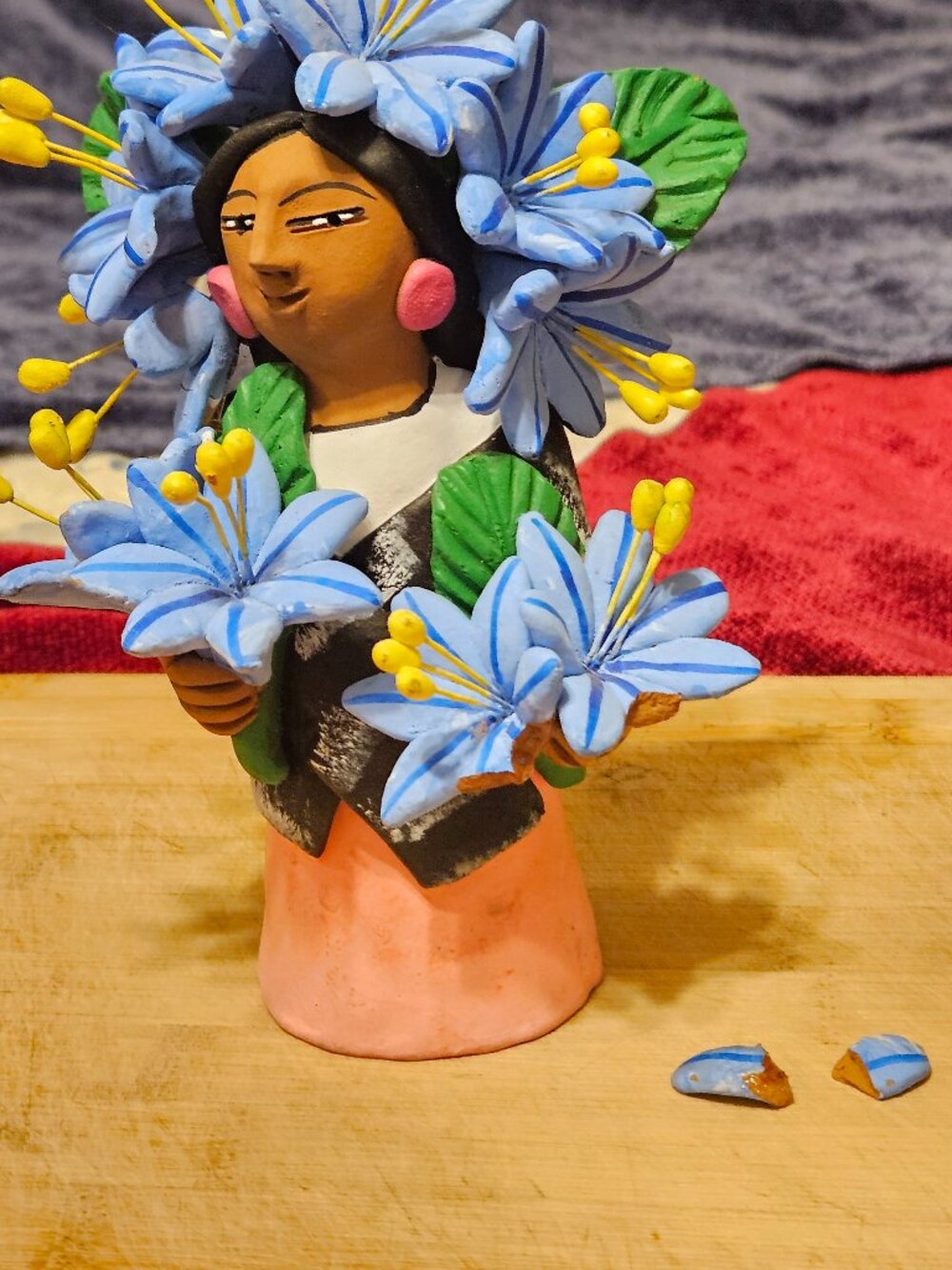 VINTAGE OAXACAN FLOWER SELLER CLAY SCULPTURE BY JOSEFINA AGUILAR SIGNED STUNNING - Picture 5 of 11